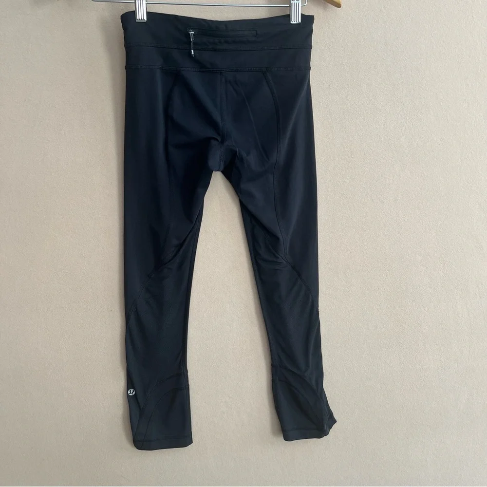 Lululemon Inspire Crop‎ II leggings black athletic size 2